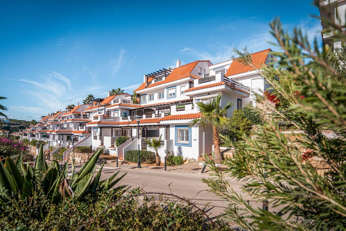 6 Bed Detached Villa in Manilva