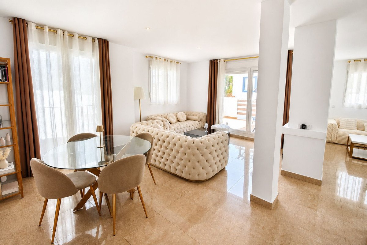 6 Bed Detached Villa in Manilva
