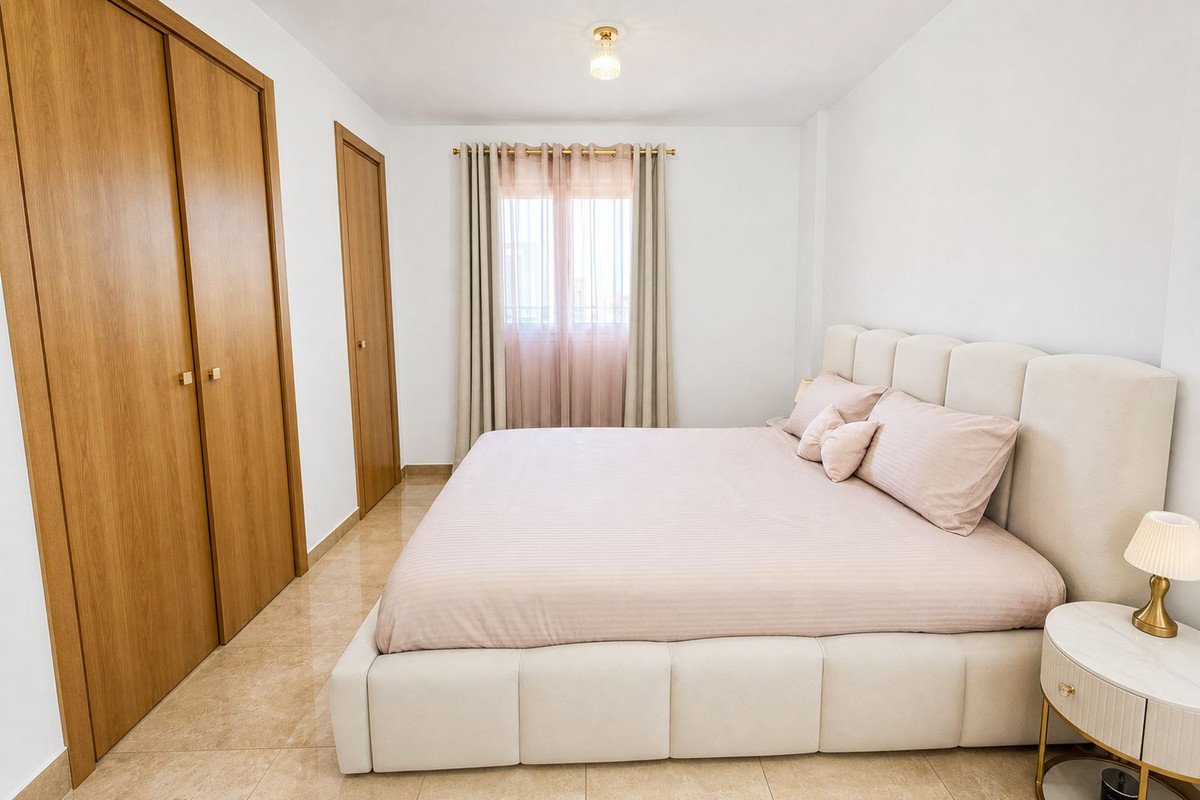 6 Bed Detached Villa in Manilva