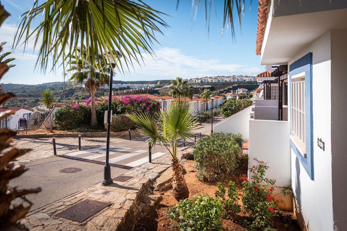 6 Bed Detached Villa in Manilva