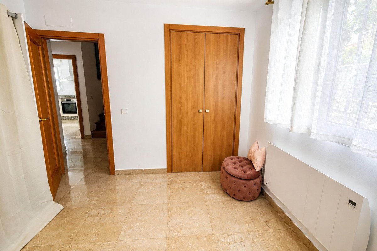 6 Bed Detached Villa in Manilva