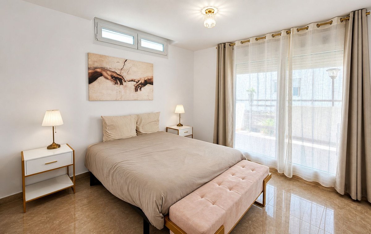 6 Bed Detached Villa in Manilva