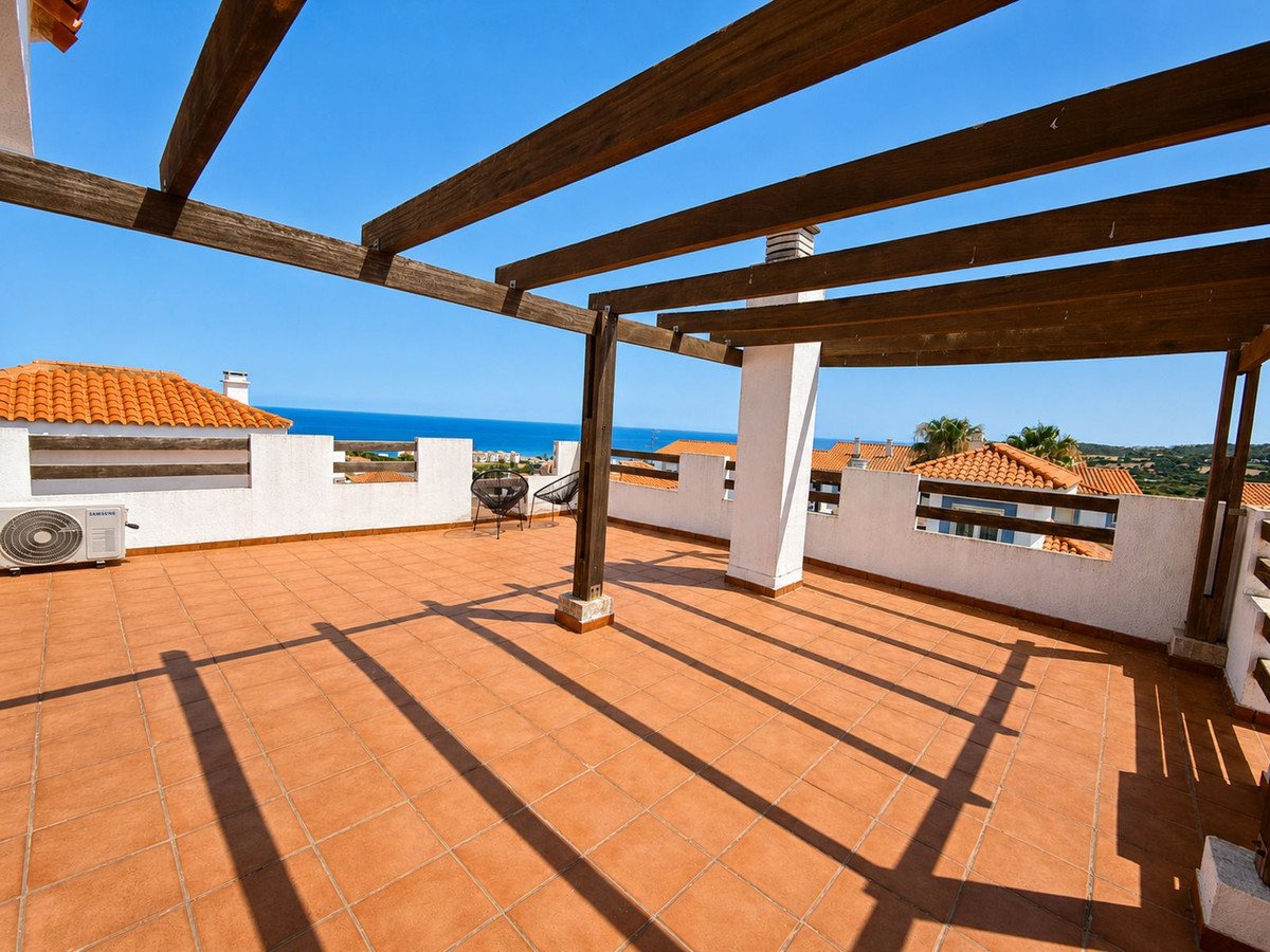 6 Bed Detached Villa in Manilva