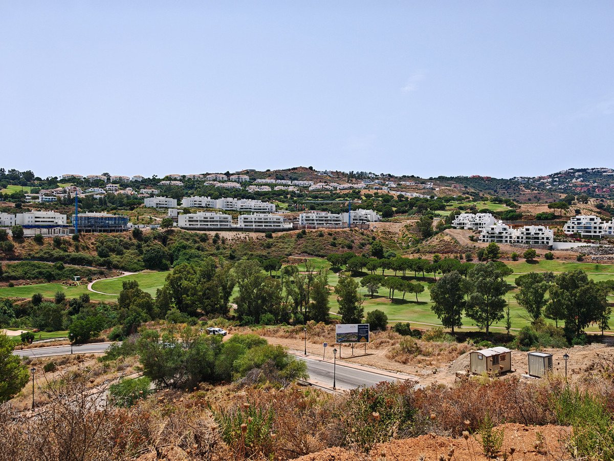 4 Bed Residential Plot in La Cala Golf