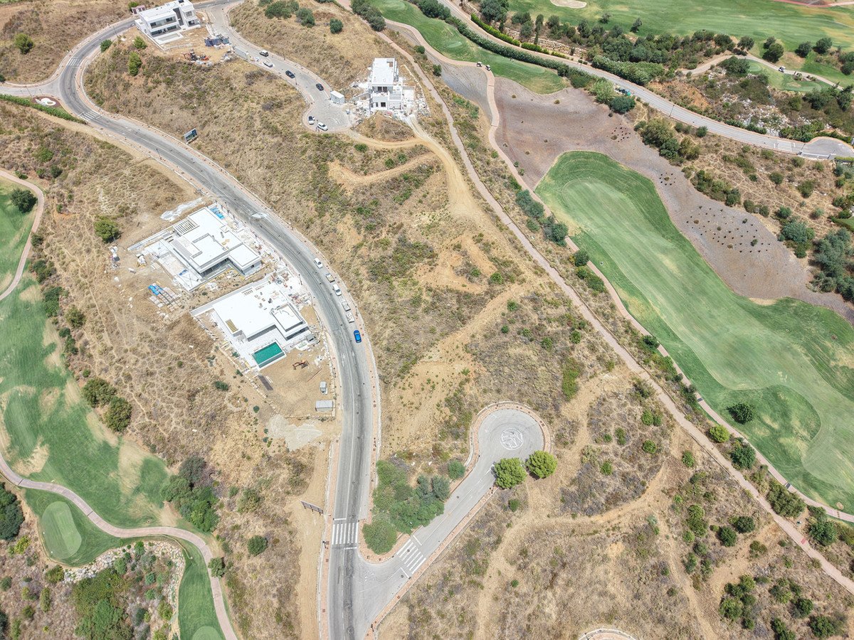 4 Bed Residential Plot in La Cala Golf