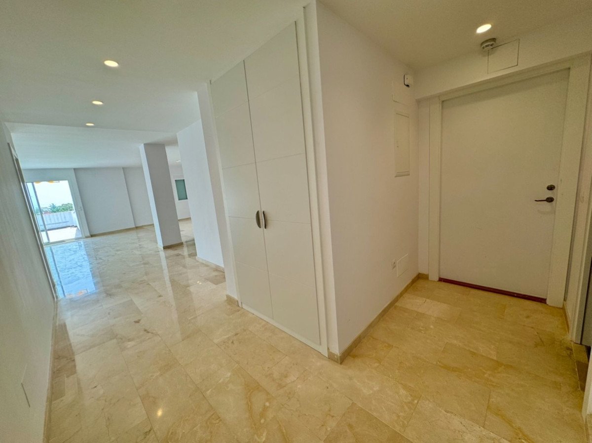 3 Bed Middle Floor Apartment in Atalaya
