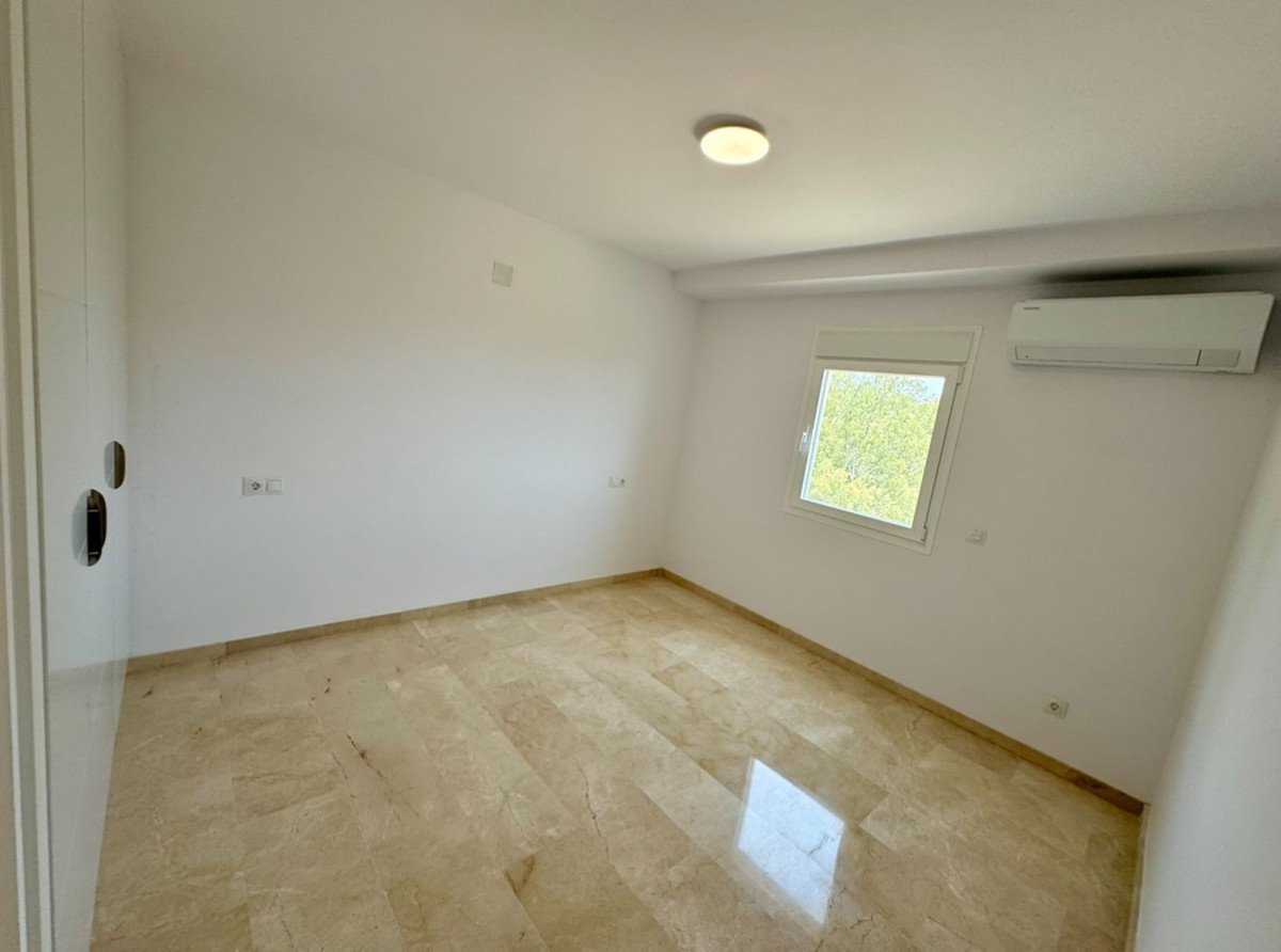 3 Bed Middle Floor Apartment in Atalaya