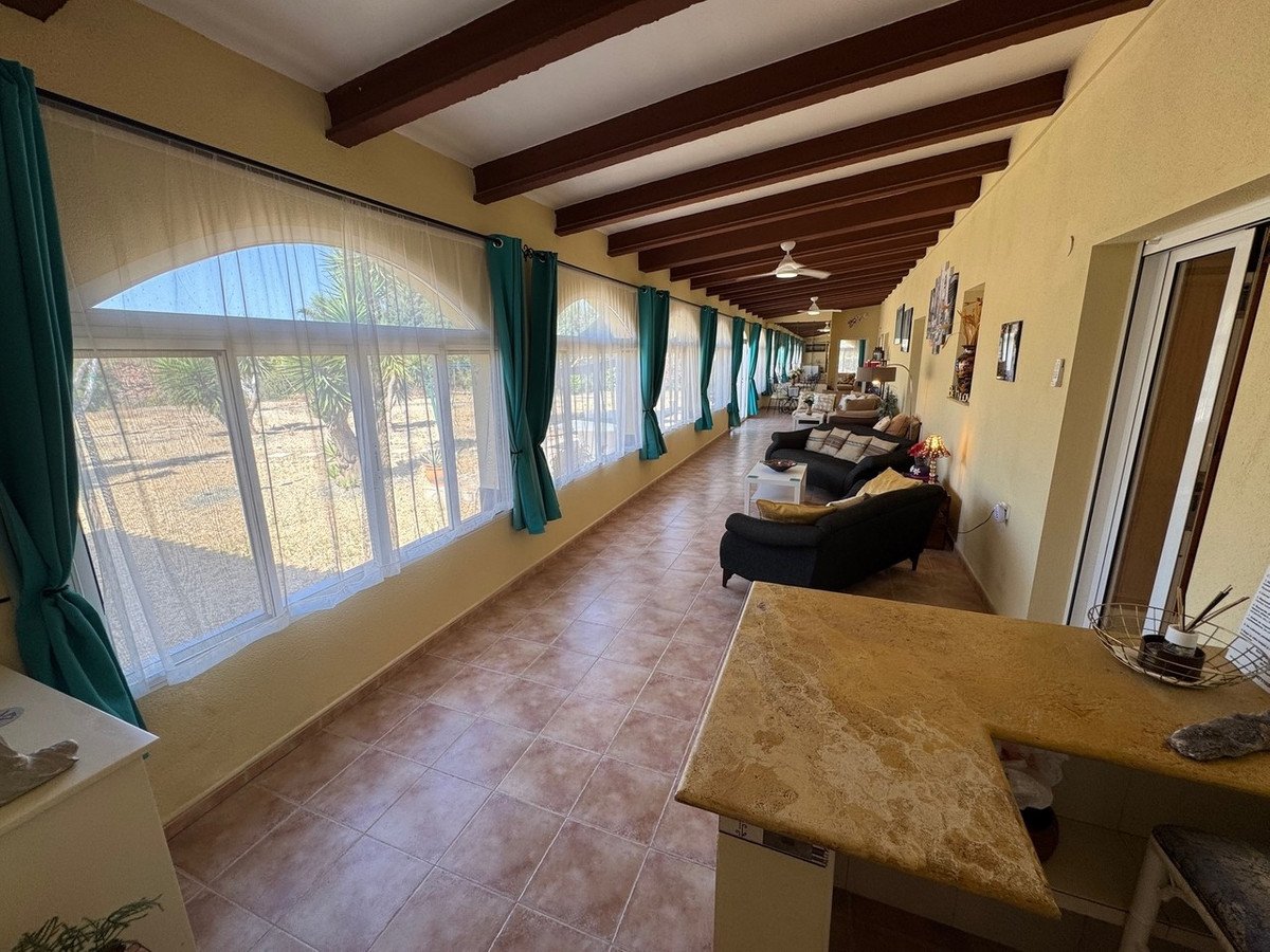 7 Bed Detached Villa in Turre