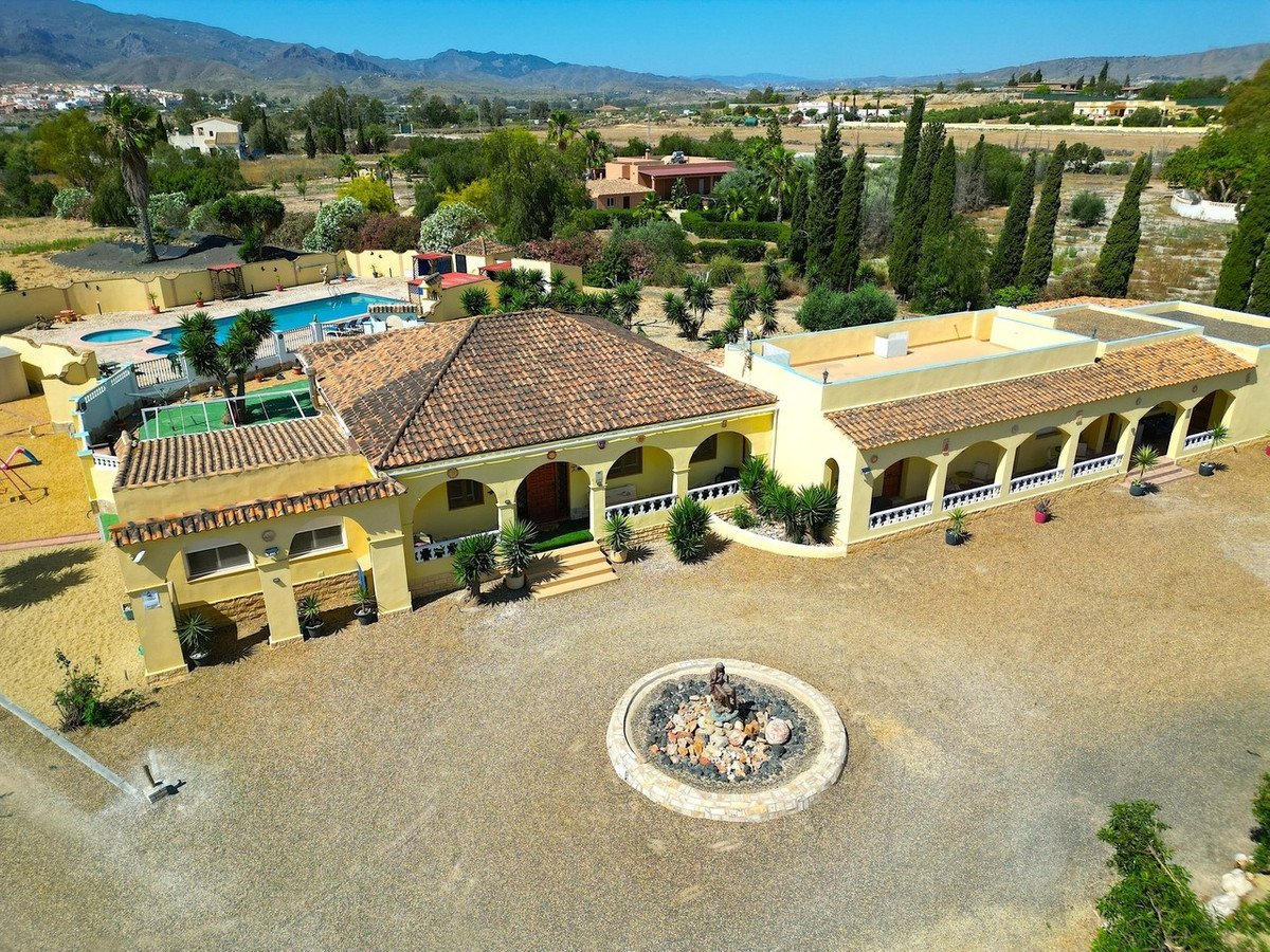 7 Bed Detached Villa in Turre