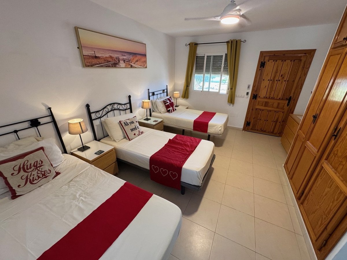 7 Bed Detached Villa in Turre