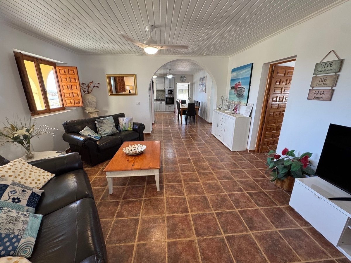 7 Bed Detached Villa in Turre