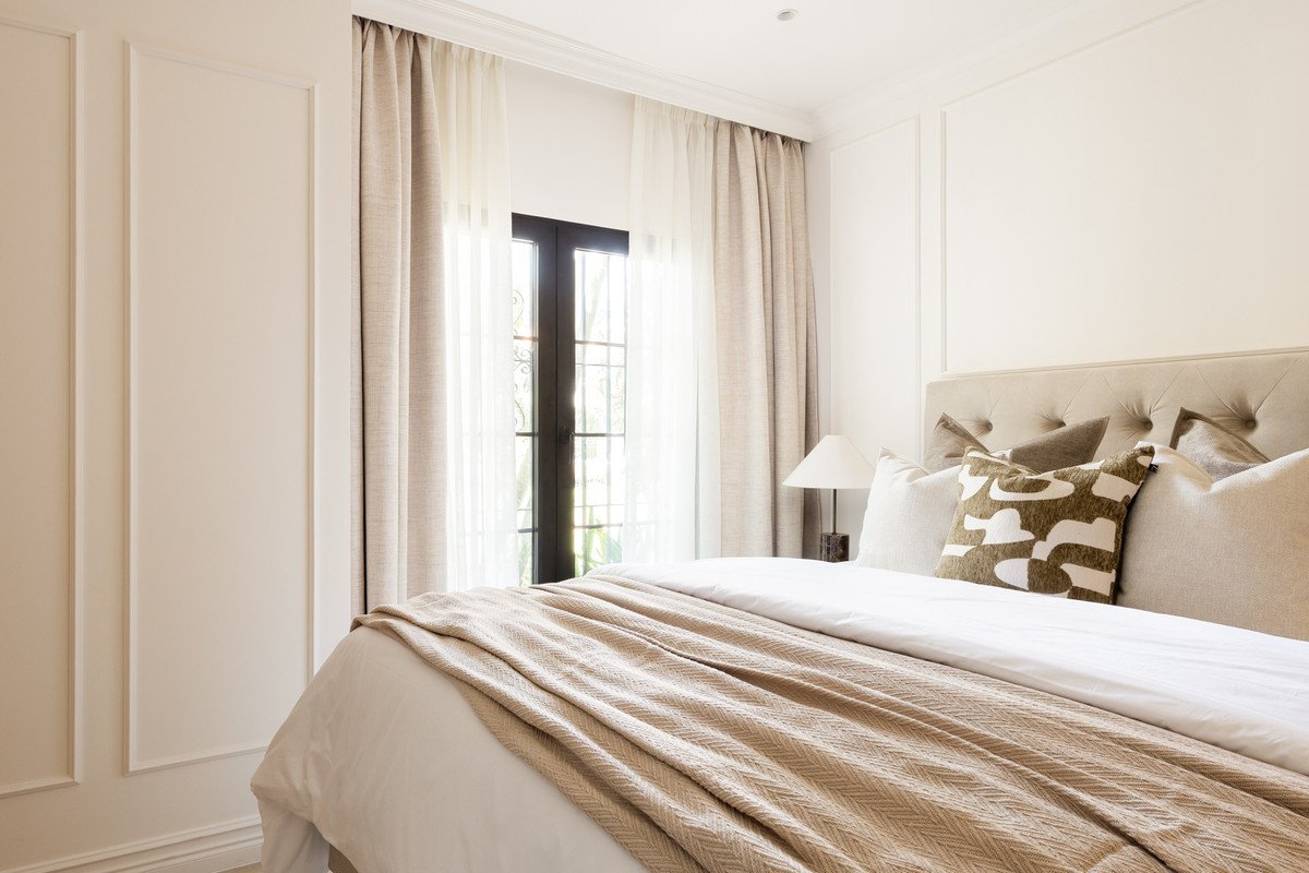 3 Bed Middle Floor Apartment in Nueva Andalucía