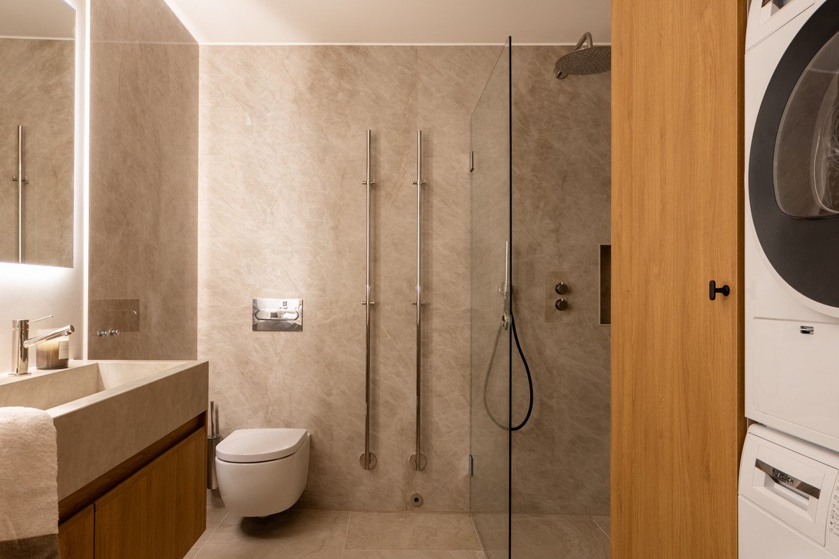 3 Bed Middle Floor Apartment in Nueva Andalucía