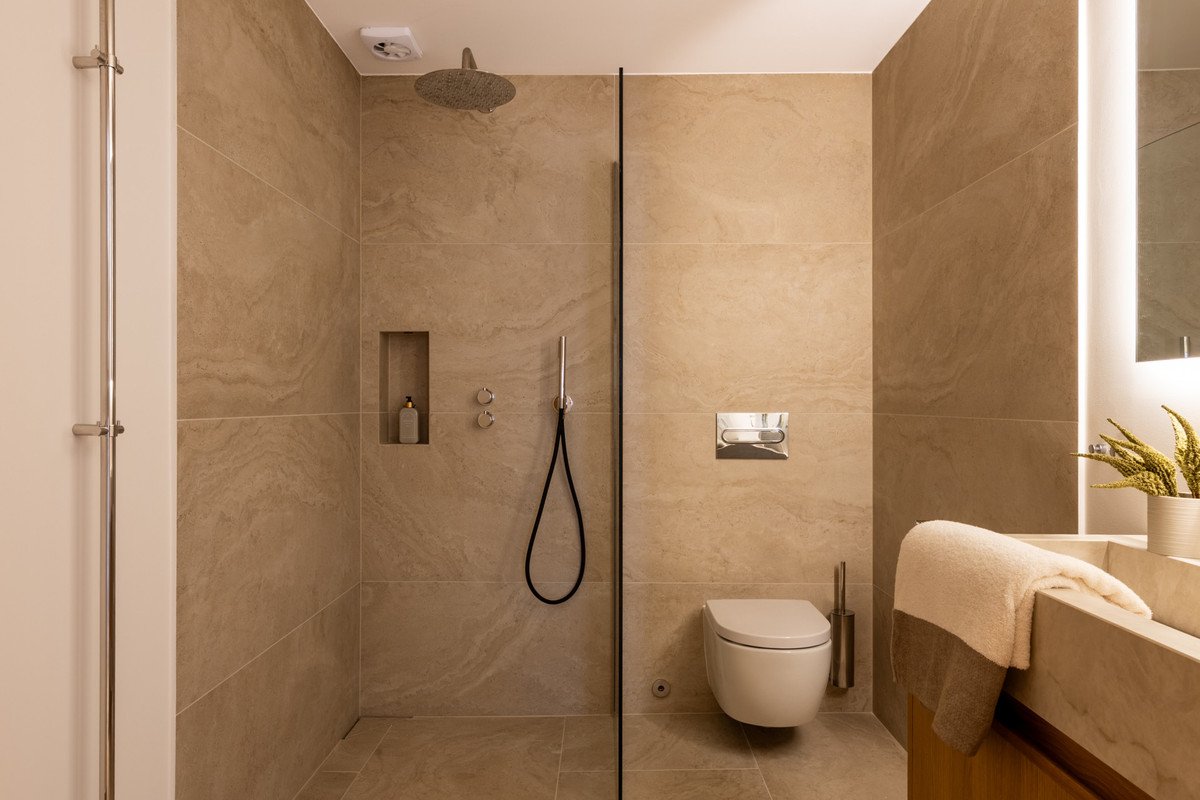 3 Bed Middle Floor Apartment in Nueva Andalucía