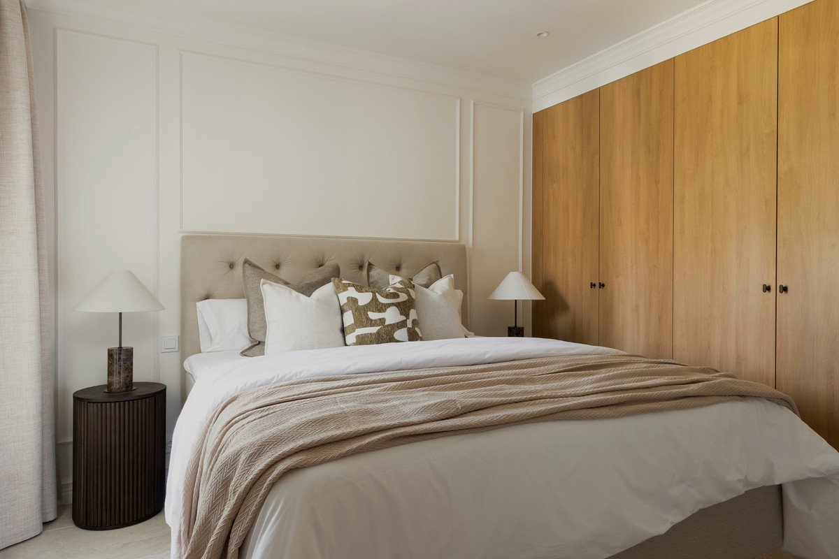 3 Bed Middle Floor Apartment in Nueva Andalucía