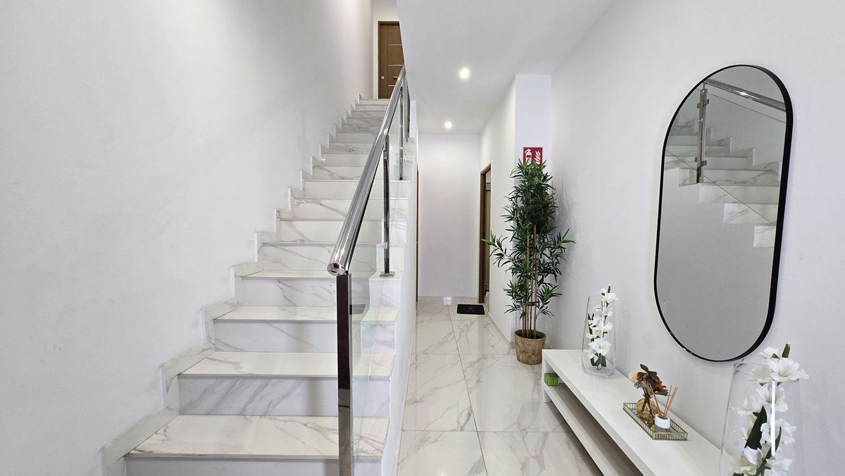 9 Bed Apartment Complex in San Pedro de Alcántara