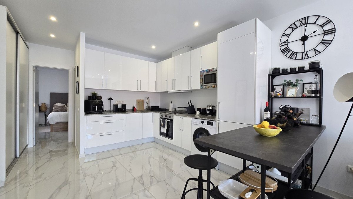9 Bed Apartment Complex in San Pedro de Alcántara