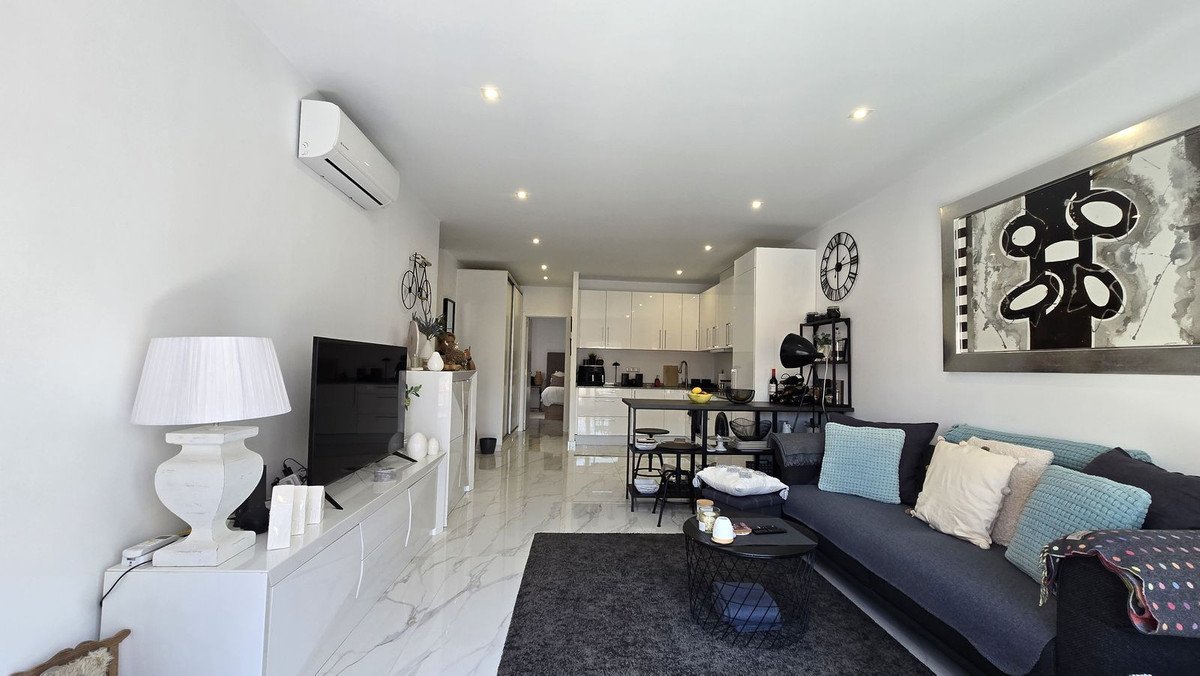 9 Bed Apartment Complex in San Pedro de Alcántara