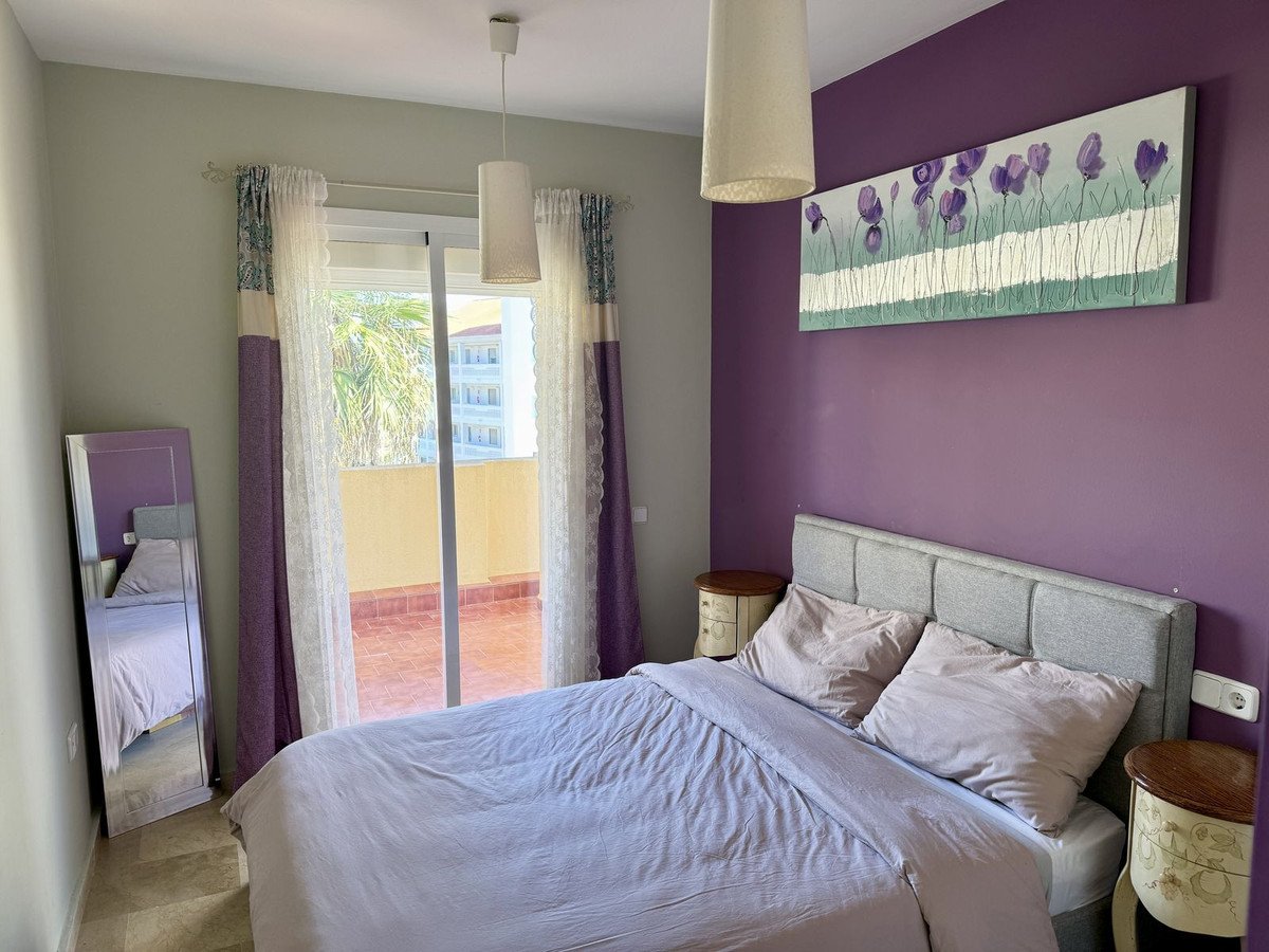 2 Bed Middle Floor Apartment in Manilva