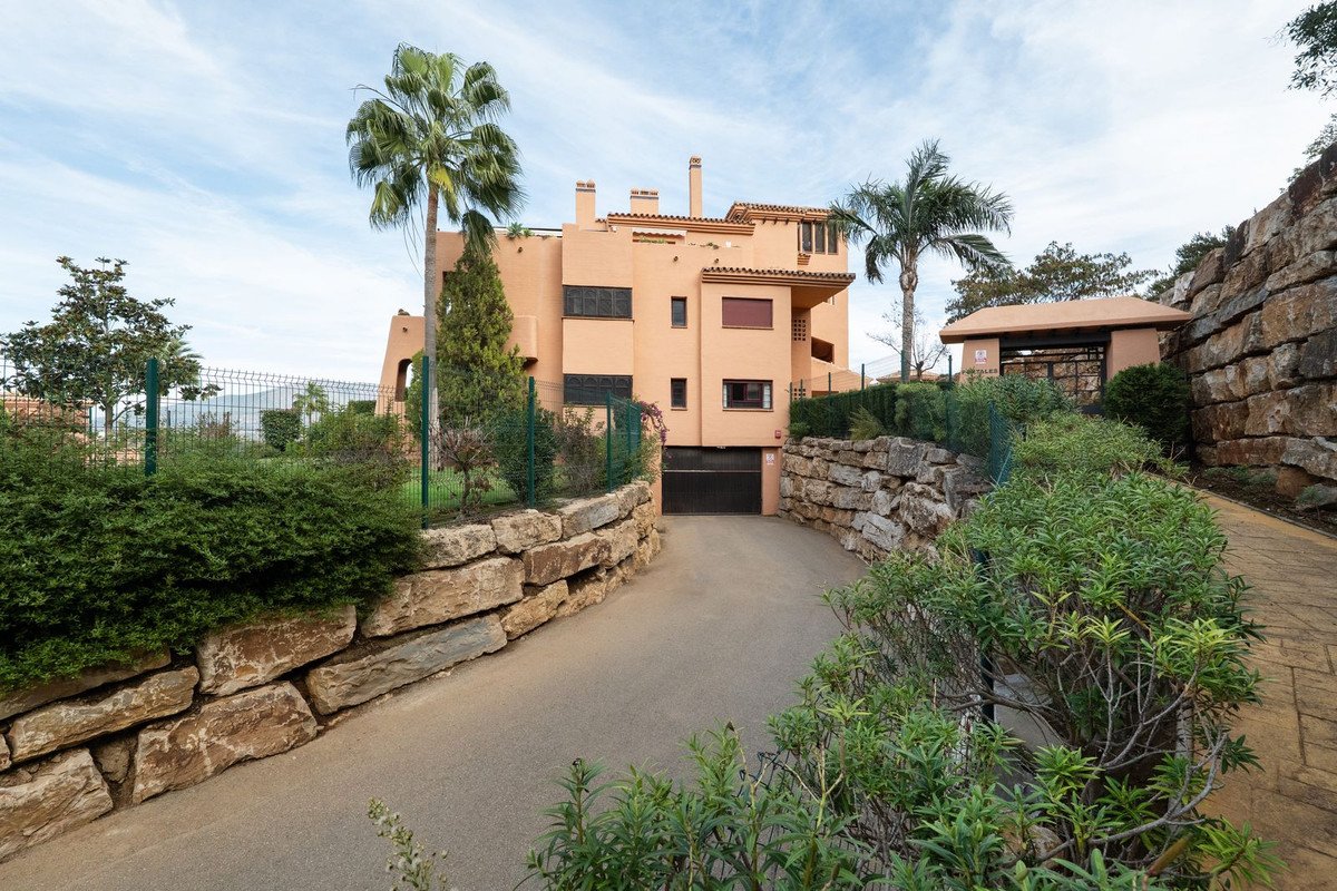 2 Bed Ground Floor Apartment in La Mairena