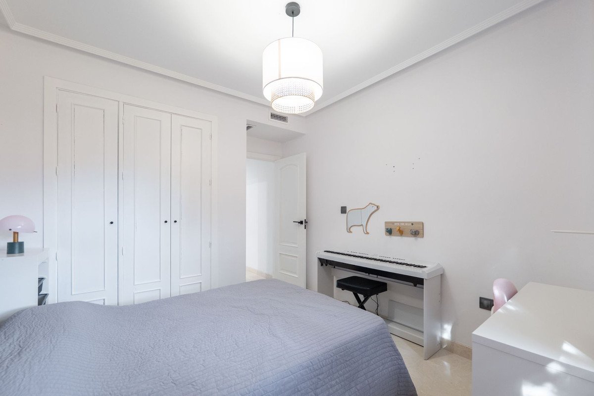 2 Bed Ground Floor Apartment in La Mairena