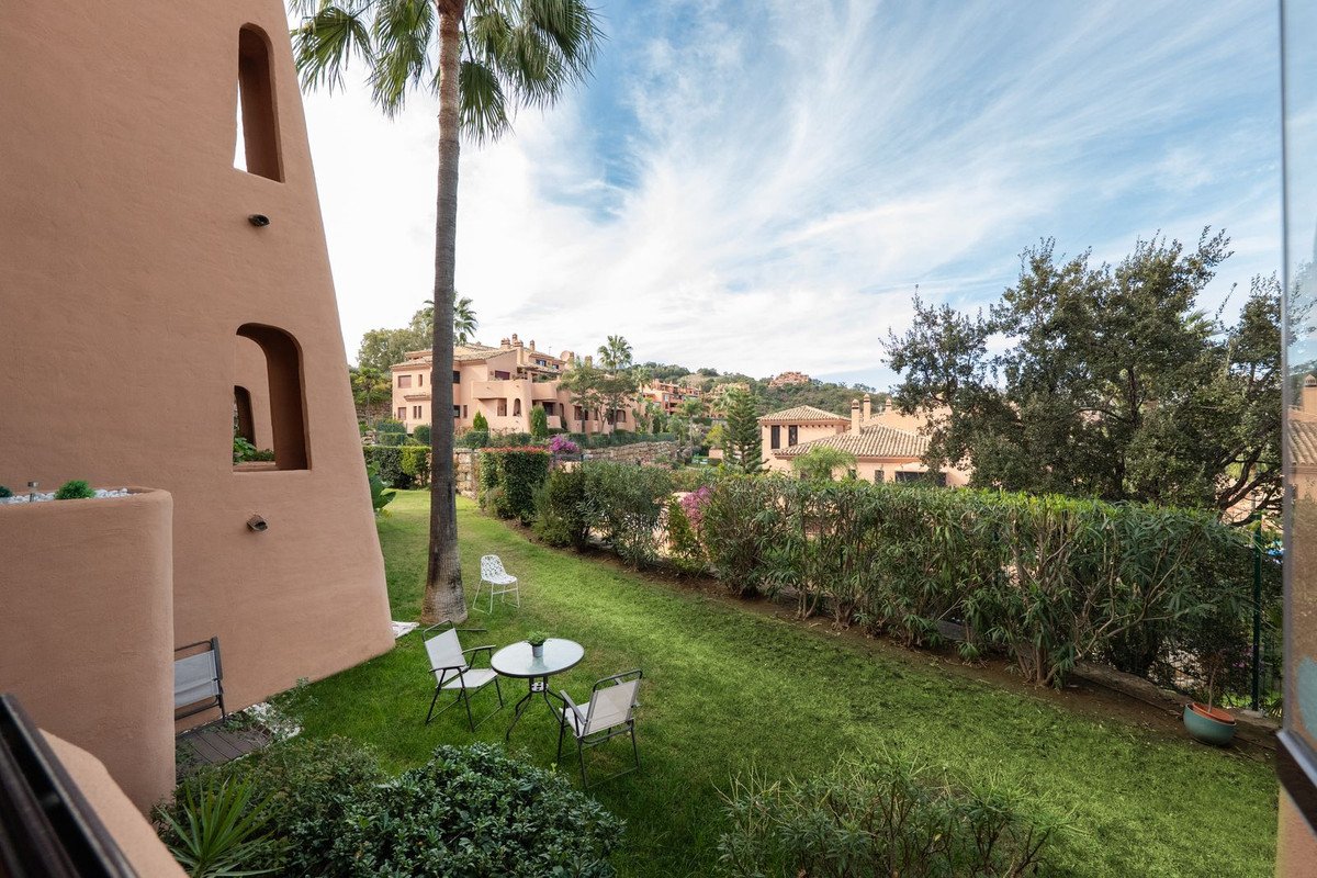 2 Bed Ground Floor Apartment in La Mairena