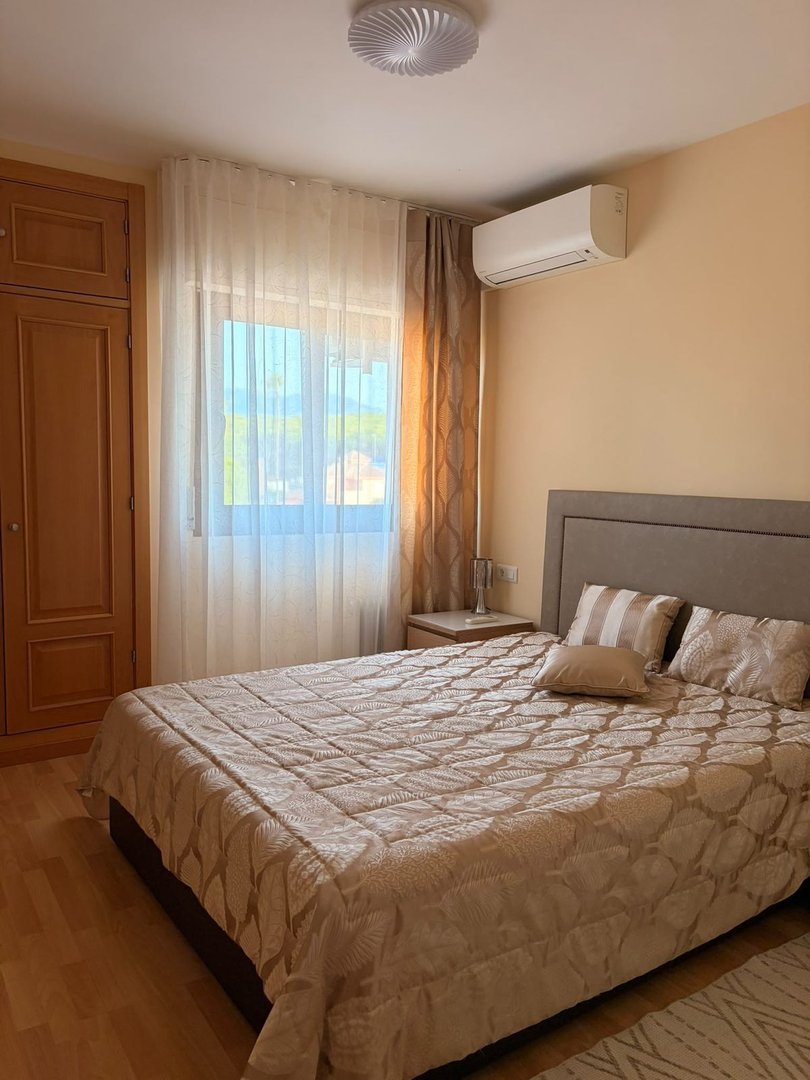 2 Bed Middle Floor Apartment in Marbella
