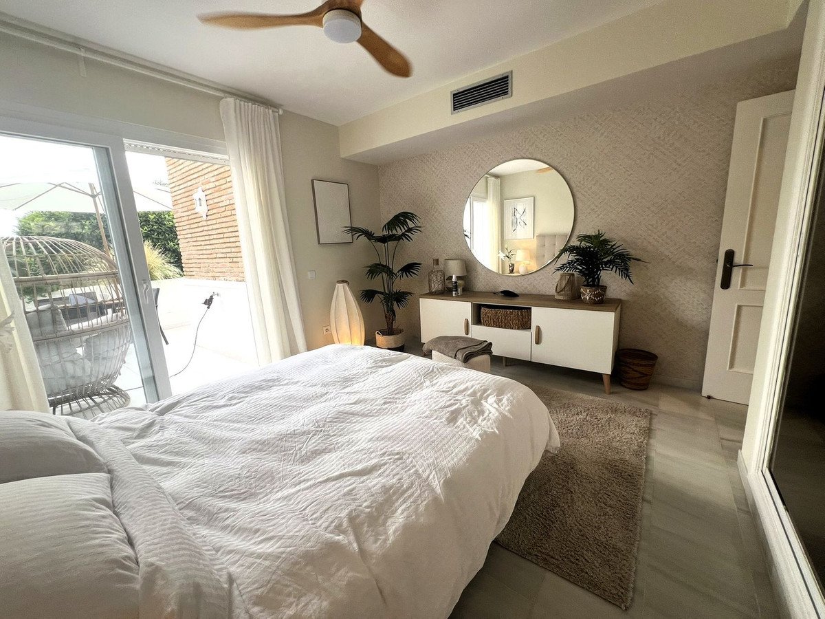 2 Bed Duplex in El Paraiso