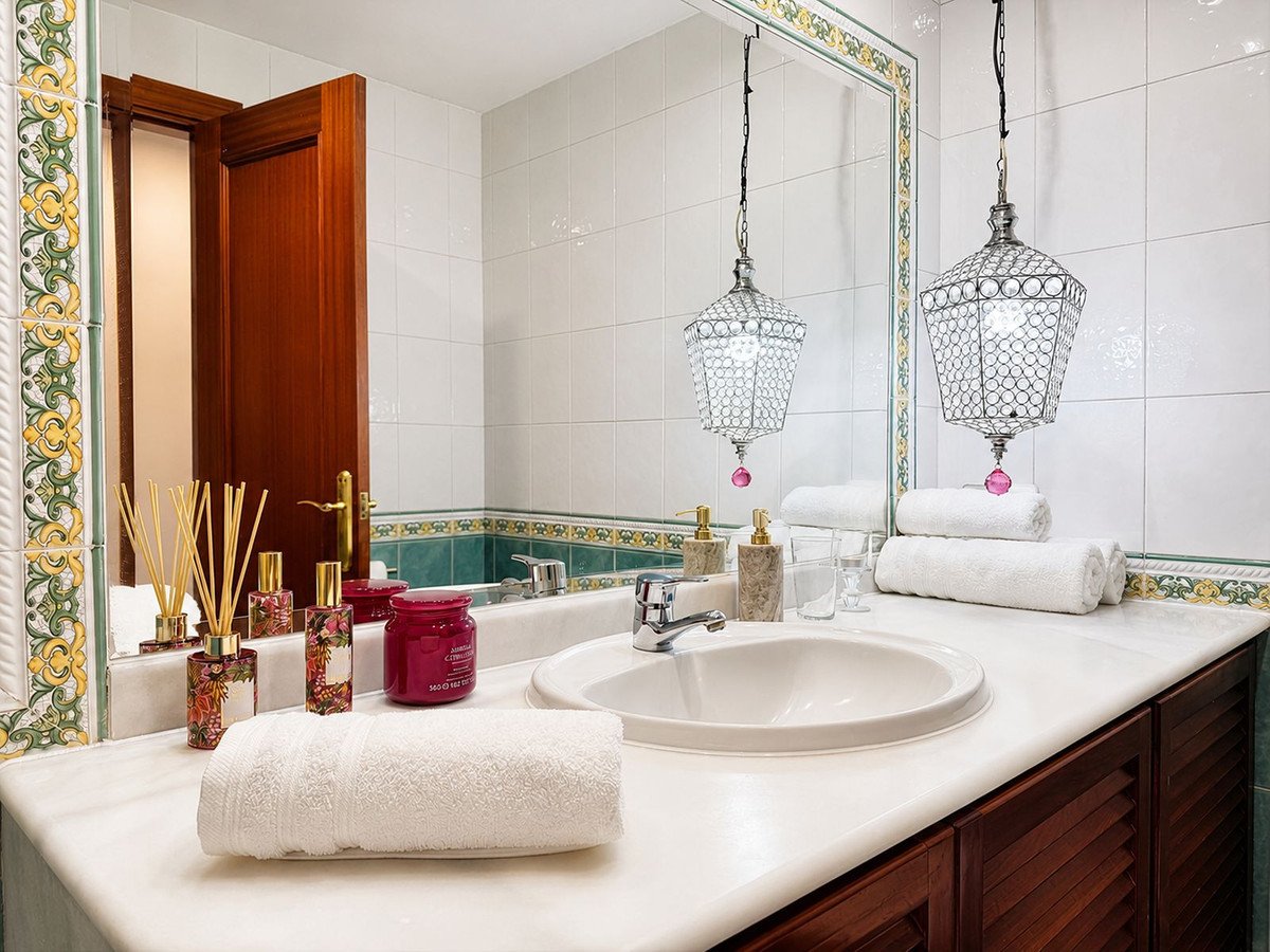 2 Bed Middle Floor Apartment in El Chaparral