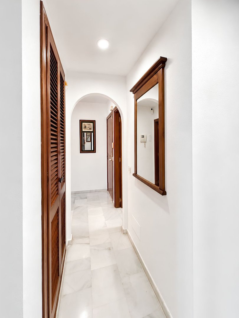 2 Bed Middle Floor Apartment in El Chaparral