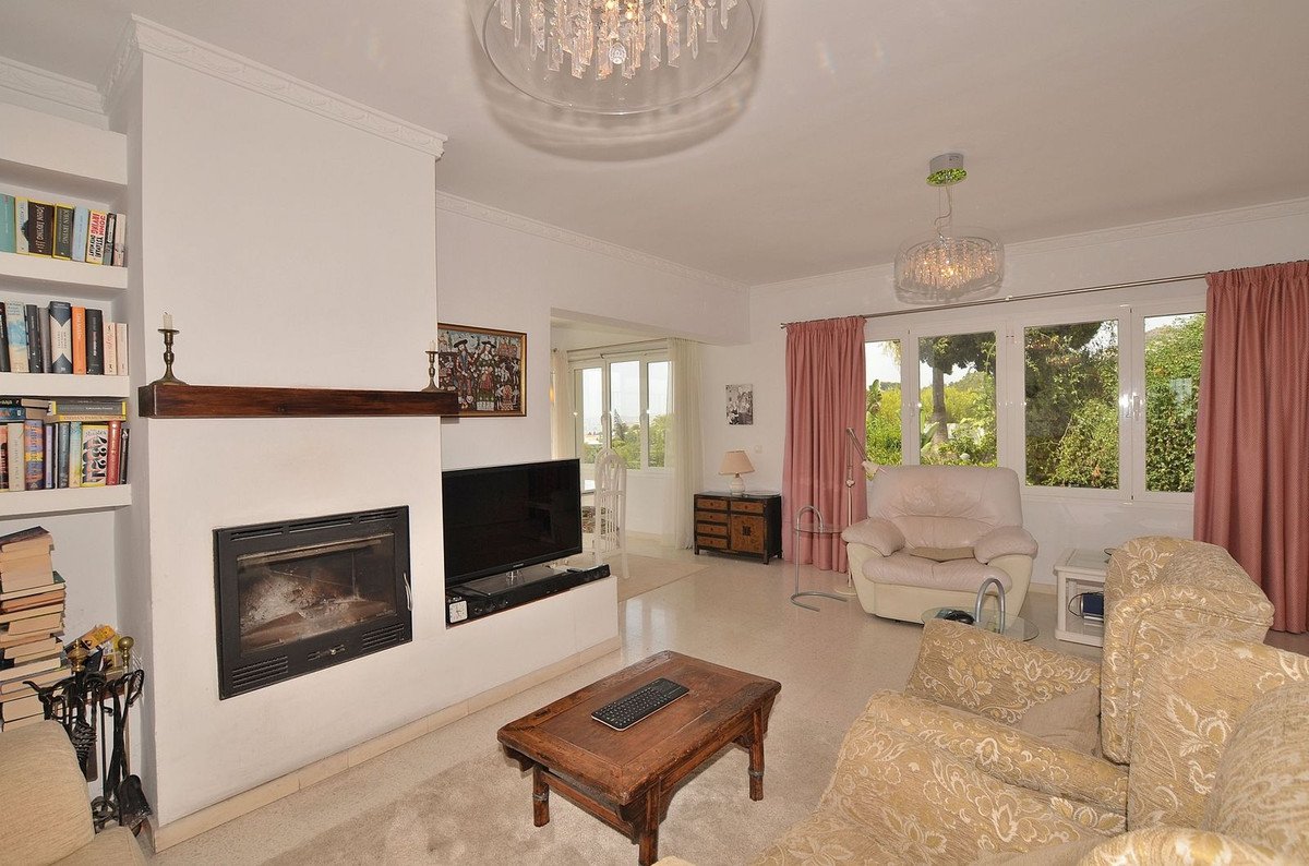 3 Bed Detached Villa in Benalmadena Costa