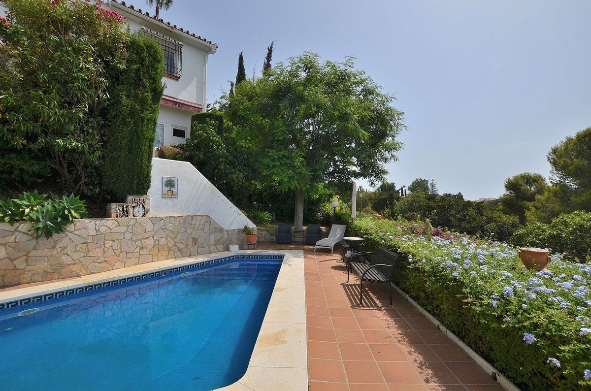 3 Bed Detached Villa in Benalmadena Costa