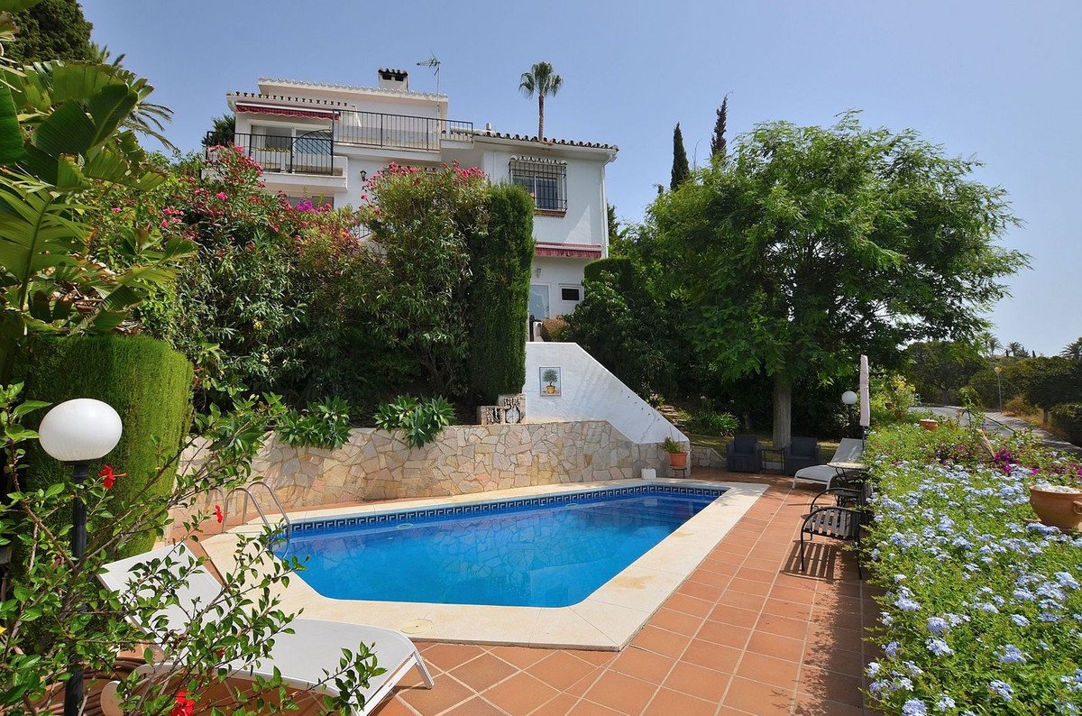3 Bed Detached Villa in Benalmadena Costa
