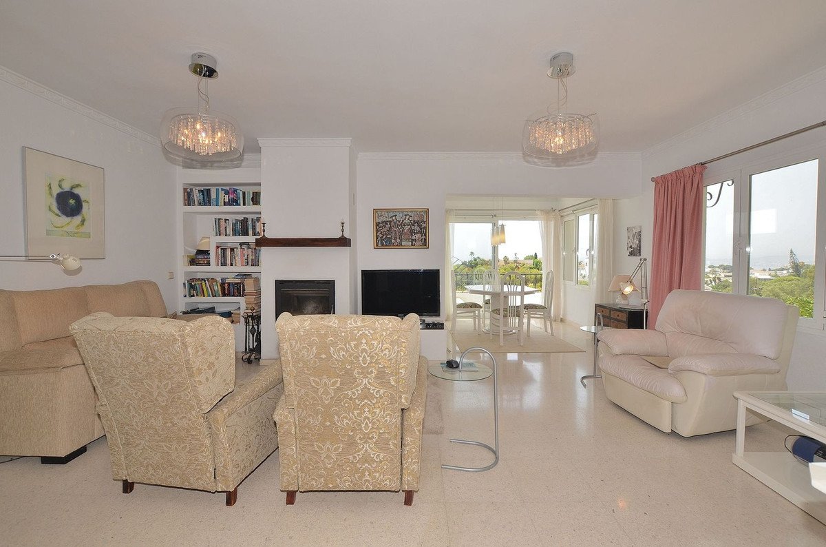 3 Bed Detached Villa in Benalmadena Costa