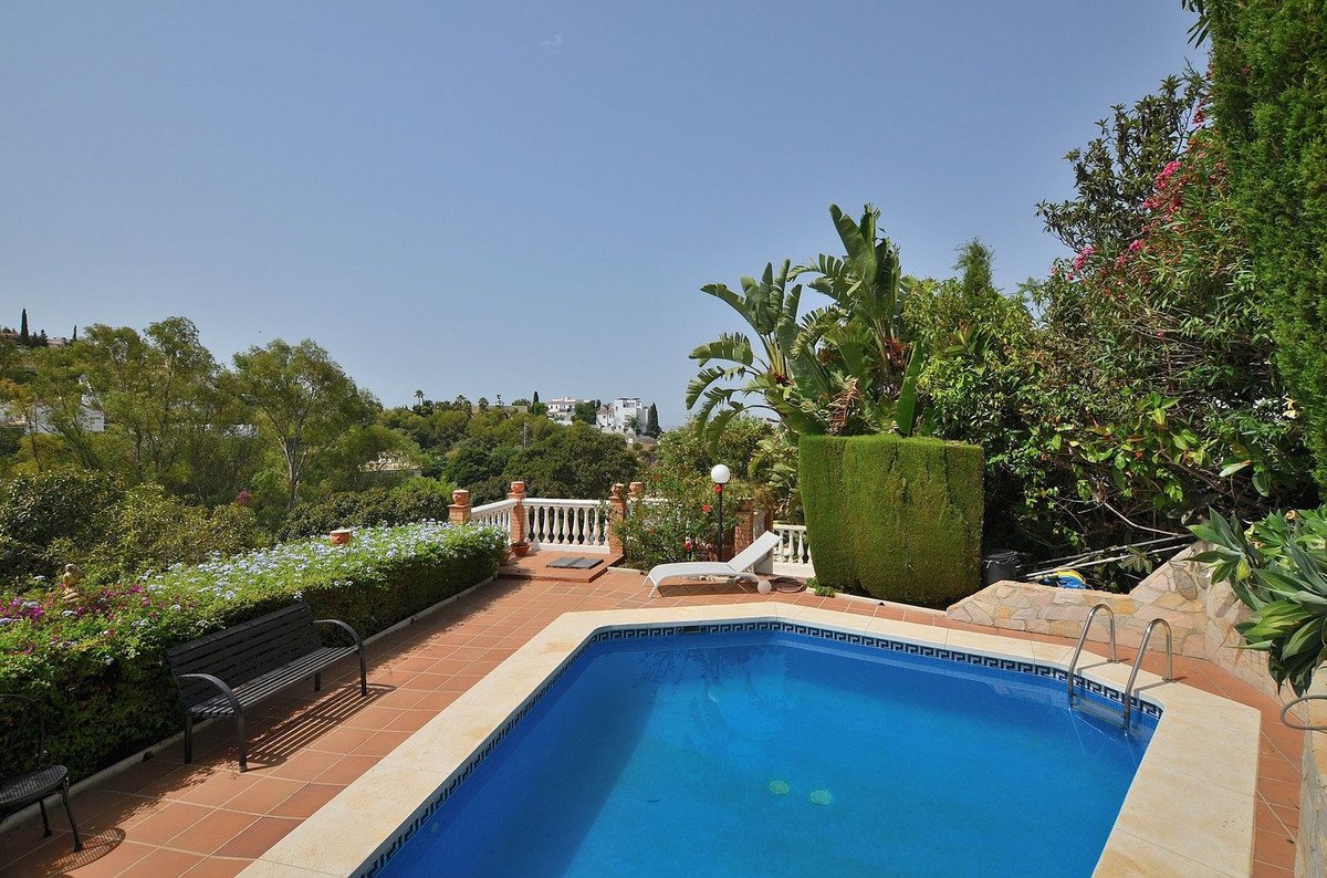 3 Bed Detached Villa in Benalmadena Costa