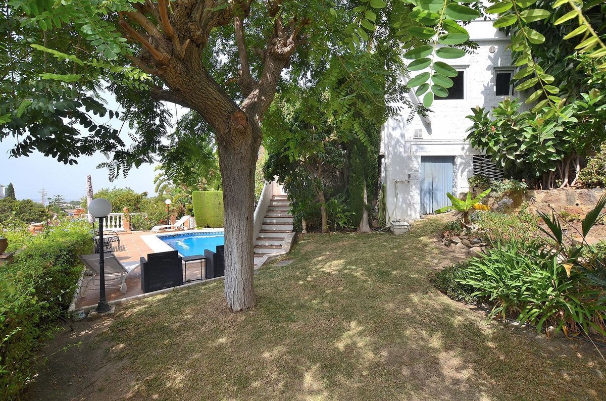 3 Bed Detached Villa in Benalmadena Costa