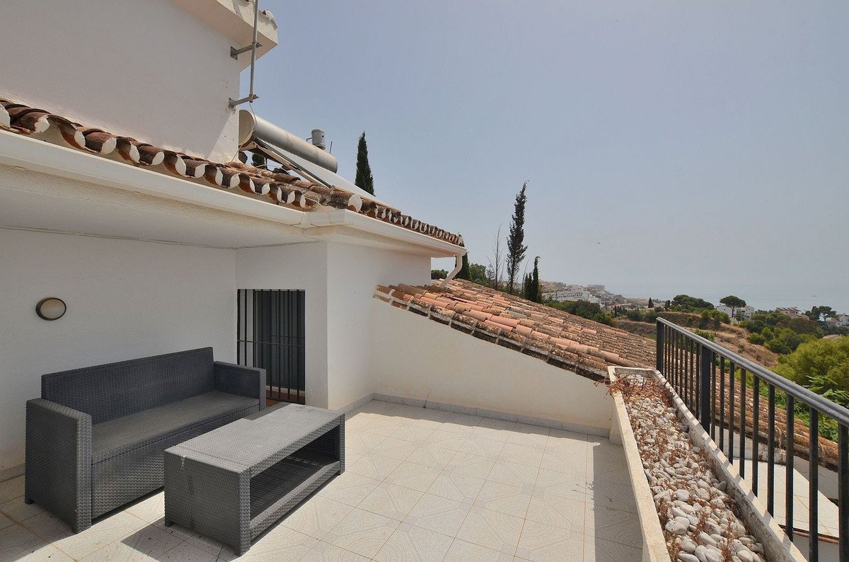 3 Bed Detached Villa in Benalmadena Costa