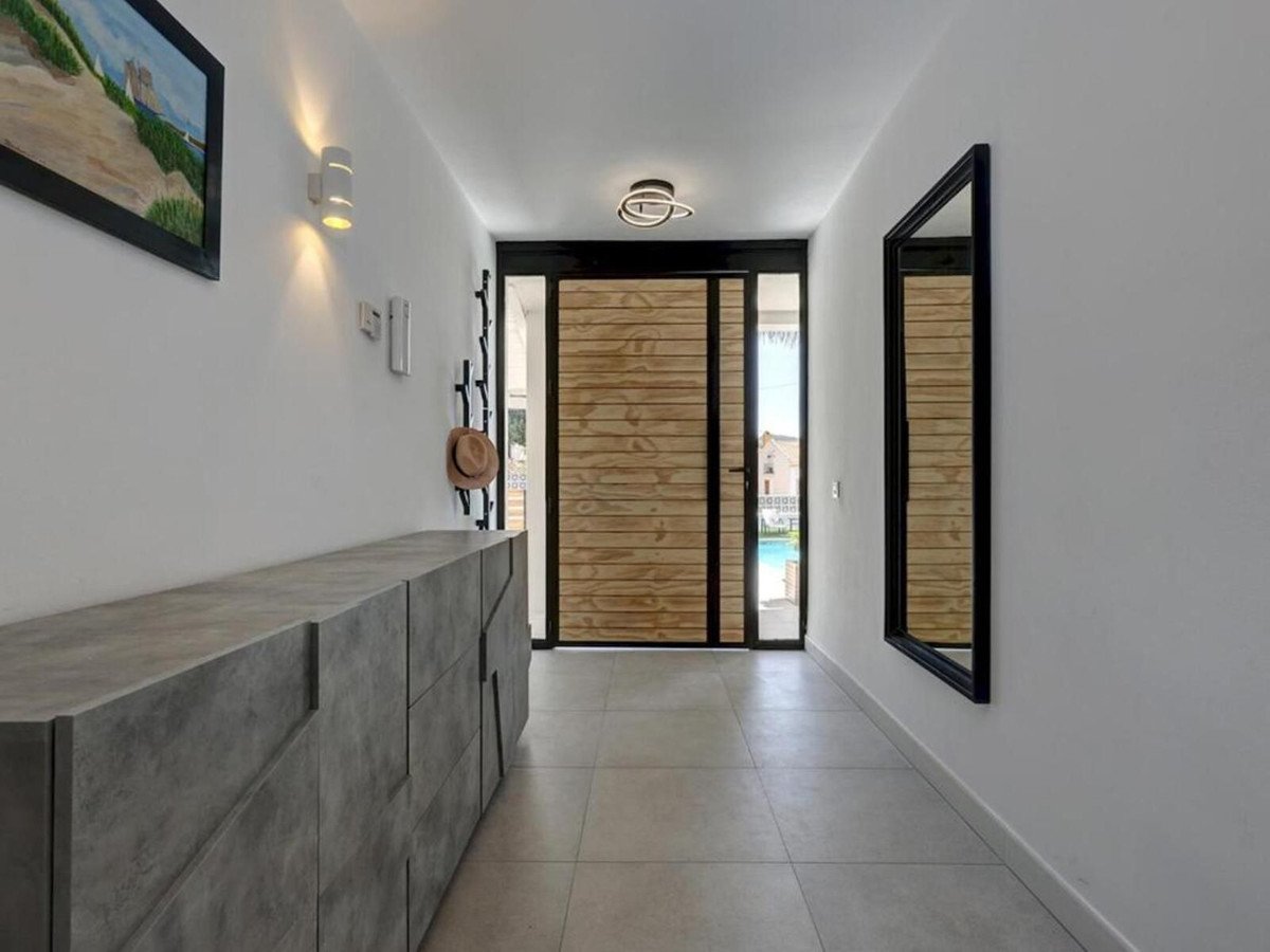 6 Bed Detached Villa in Marbella