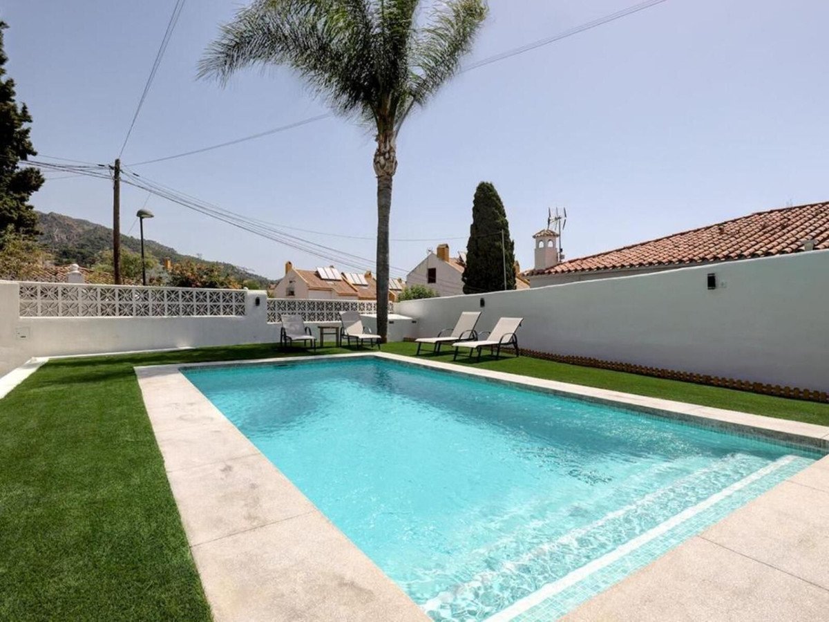 6 Bed Detached Villa in Marbella