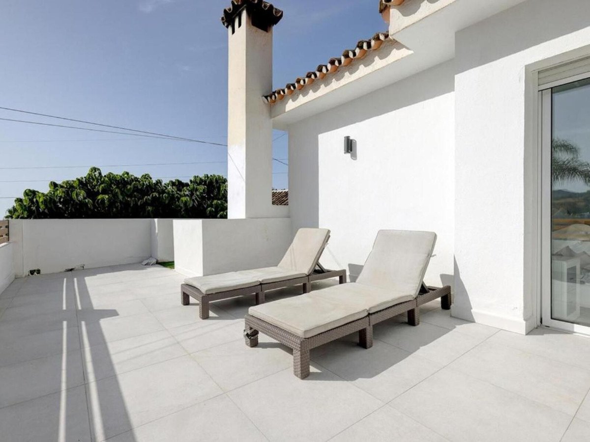 6 Bed Detached Villa in Marbella