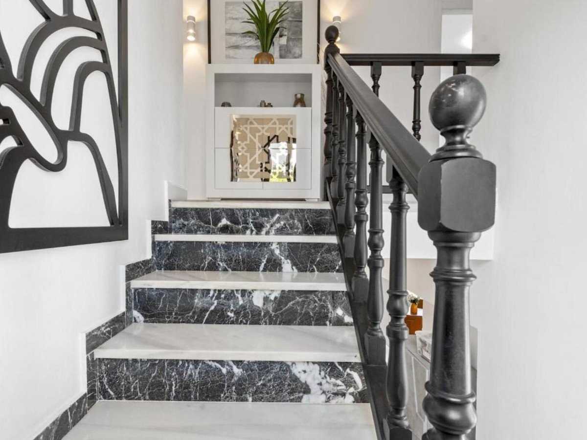 6 Bed Detached Villa in Marbella