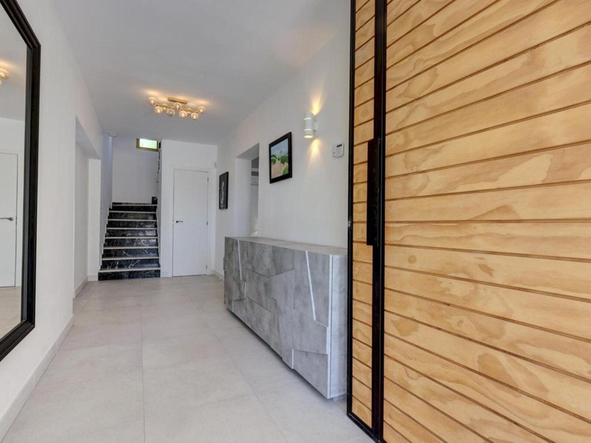 6 Bed Detached Villa in Marbella