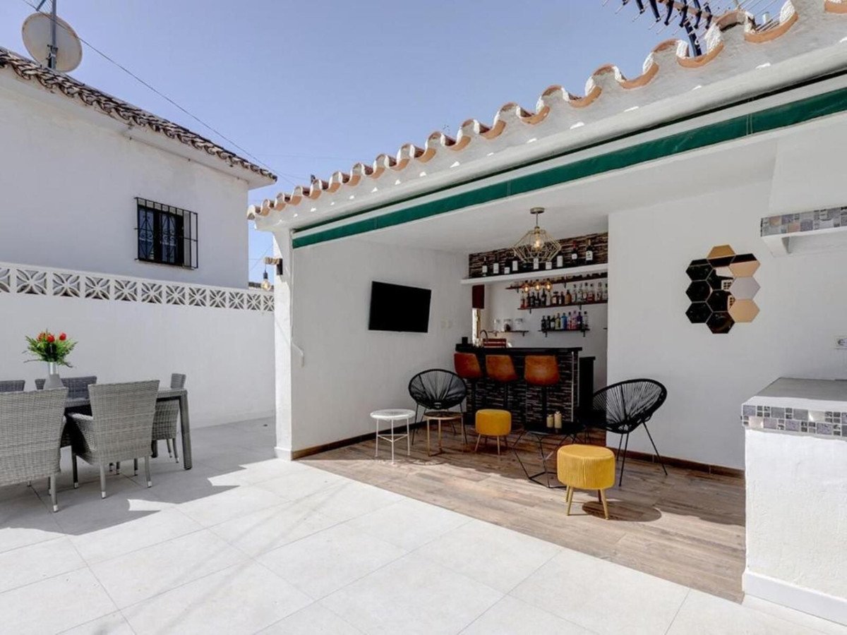 6 Bed Detached Villa in Marbella