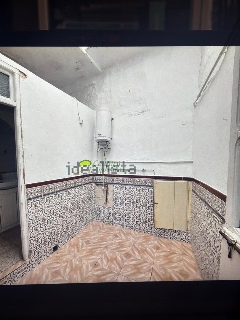 5 Bed Semi-Detached House in Cómpeta