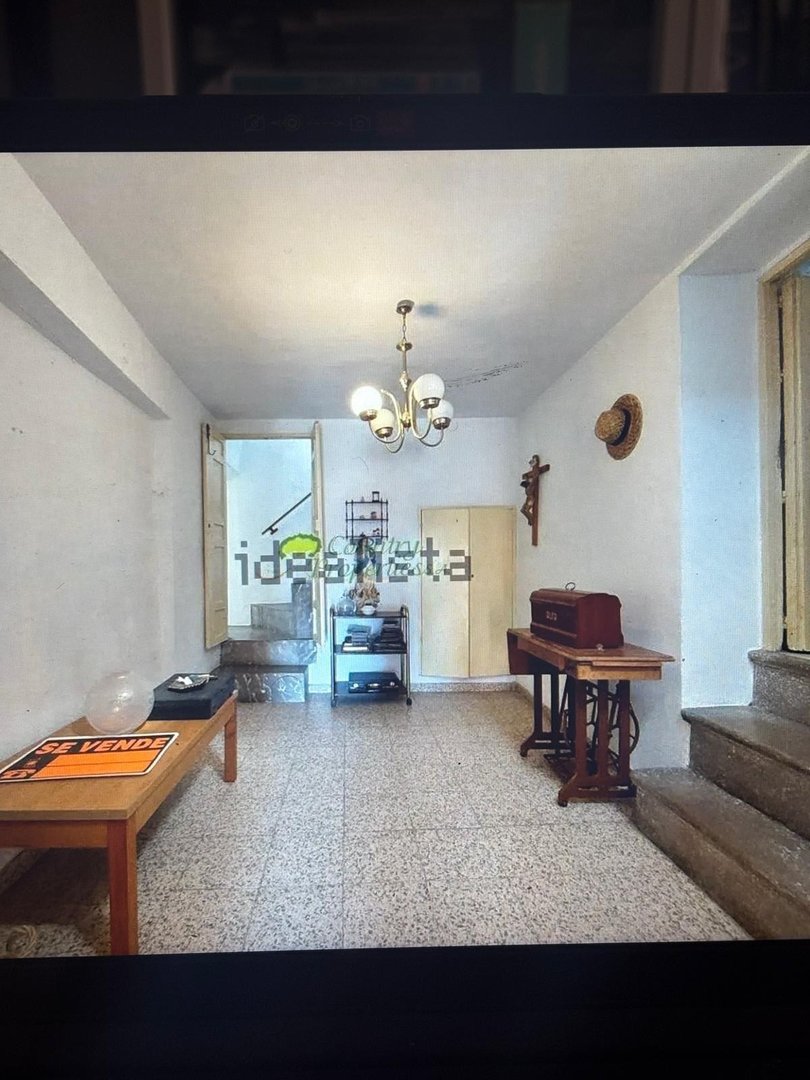 5 Bed Semi-Detached House in Cómpeta