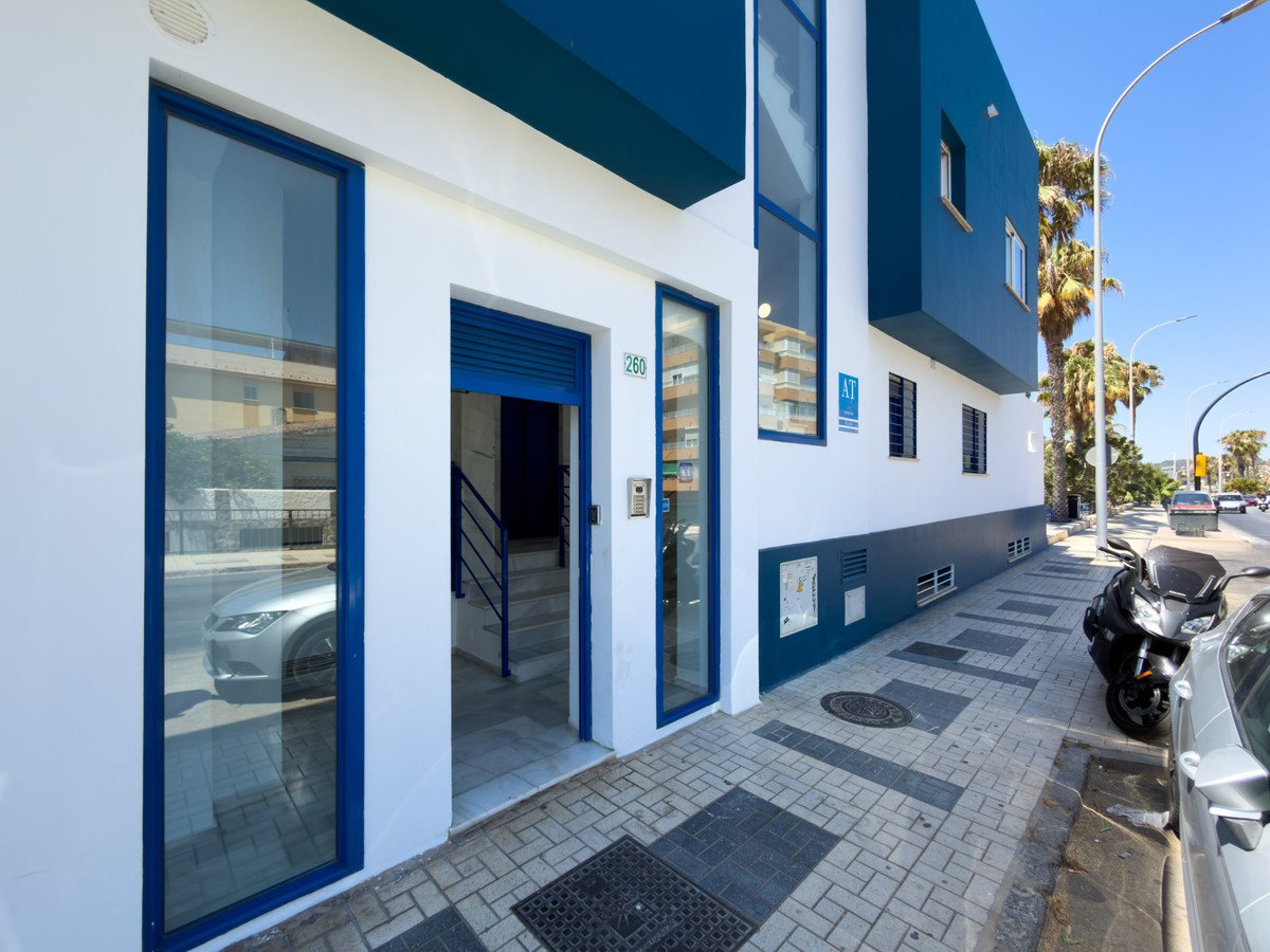 1 Bed Middle Floor Apartment in Pedregalejo