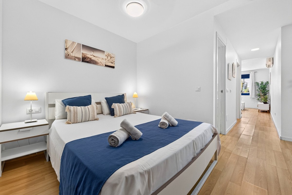 1 Bed Middle Floor Apartment in Pedregalejo