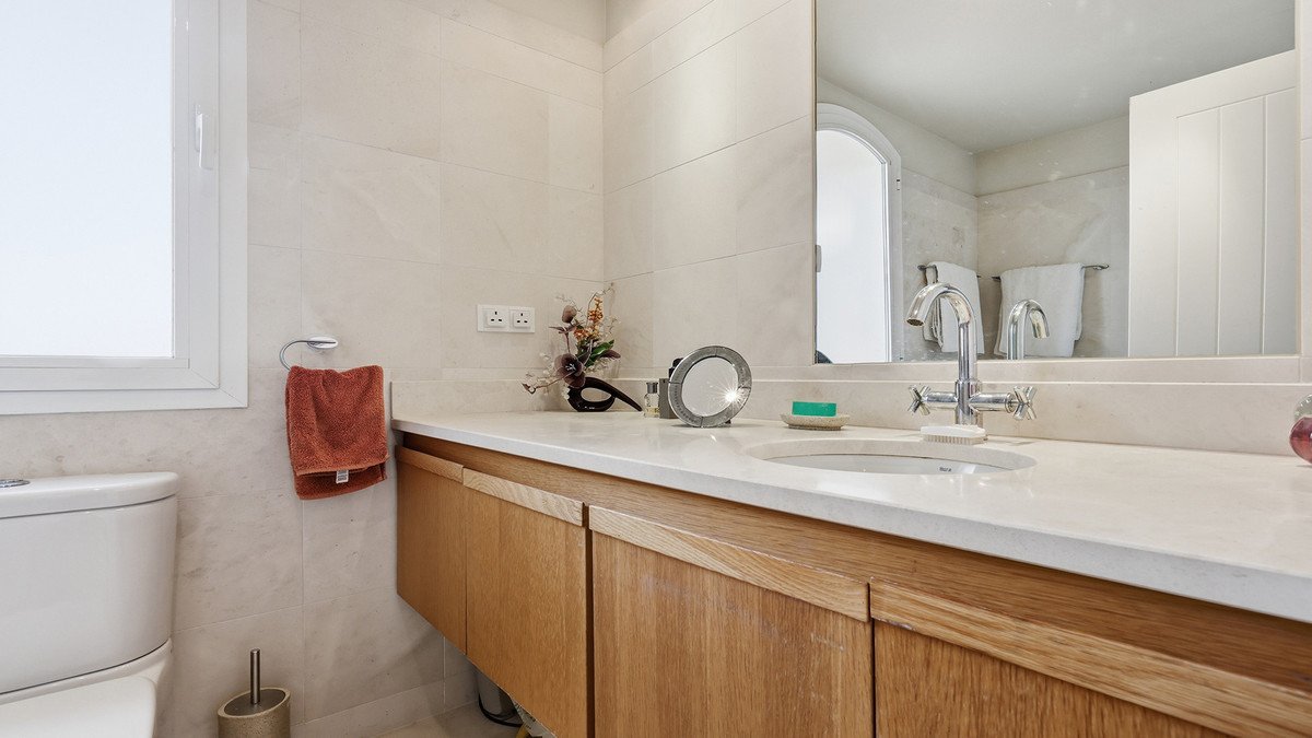 3 Bed Middle Floor Apartment in Doña Julia