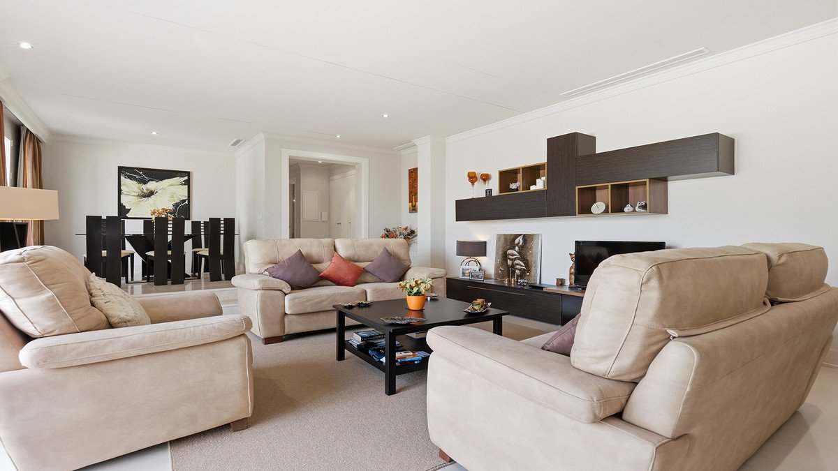 3 Bed Middle Floor Apartment in Doña Julia