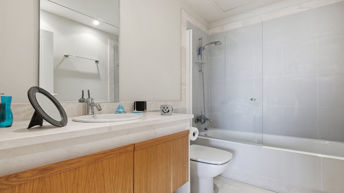 3 Bed Middle Floor Apartment in Doña Julia